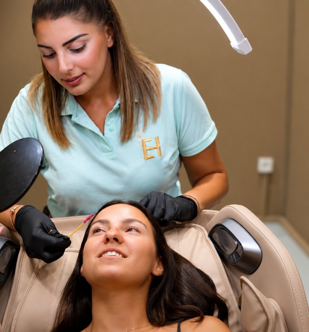 Lash lift ή extensions;